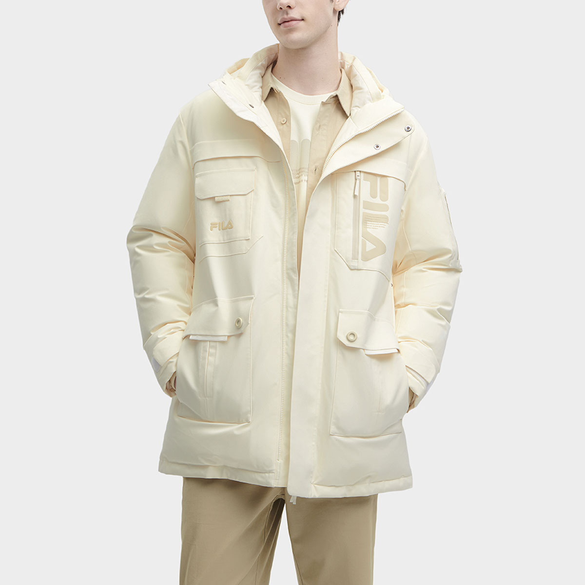 Shop FILA Jaket Down Panjang Sedang dengan Logo Cetak - Putih. F11M349904F-IV