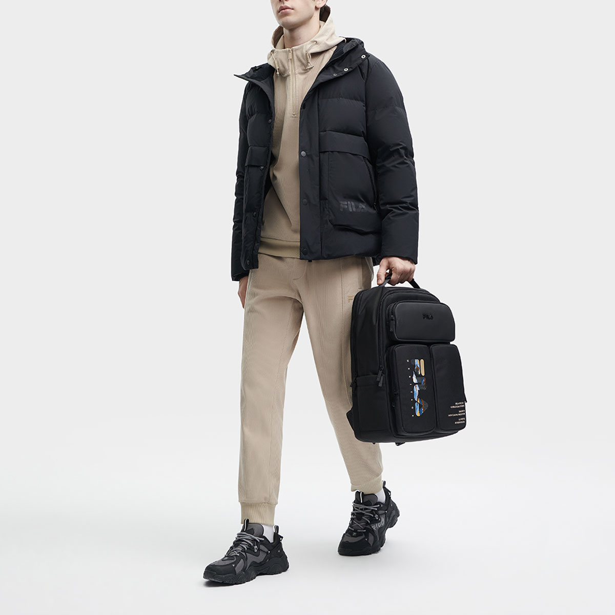 Sizing FILA Jaket Hoodie Casual Warna Polos Hitam. F11M348906F-BK