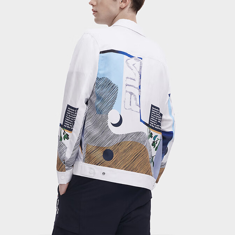 Shop FILA ホワイト 長袖 ポロシャツ オーバーロゴプリント入り. F11M328701F-ZA