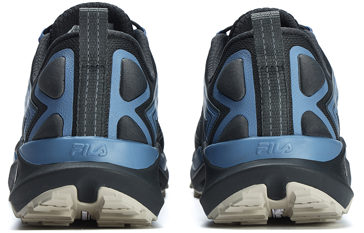 Shop FILA 运动 3A LYNX ATR '灰蓝' A12M311207FDI