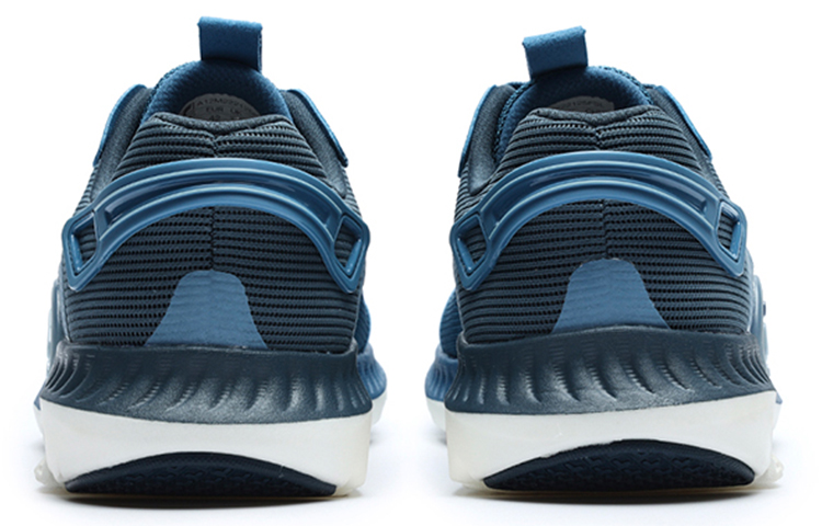 Shop FILA斐樂 Athletics 低幫 跑步鞋 男款 恆星藍