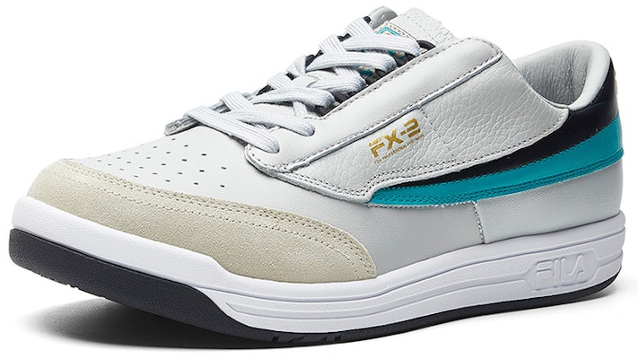 Sneakers Rendah FILA Athletics Abu-Abu Muda A12M945510FLY Order Sneakers Rendah FILA Athletics Abu-Abu Muda A12M945510FLY