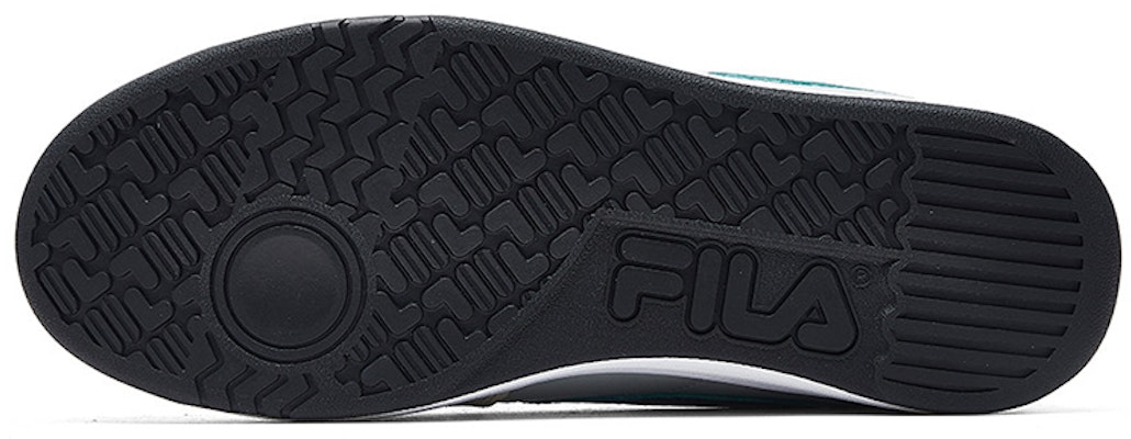 Sneakers Rendah FILA Athletics Abu-Abu Muda A12M945510FLY Details for Sneakers Rendah FILA Athletics Abu-Abu Muda A12M945510FLY