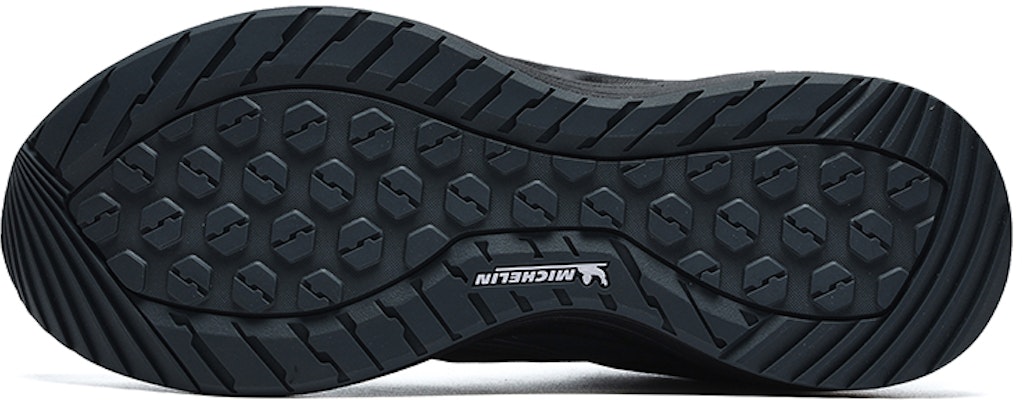 Sneakers FILA Athletics Lynx BOA 'Hitam' A12M231210FSL Purchase Sneakers FILA Athletics Lynx BOA 'Hitam' A12M231210FSL
