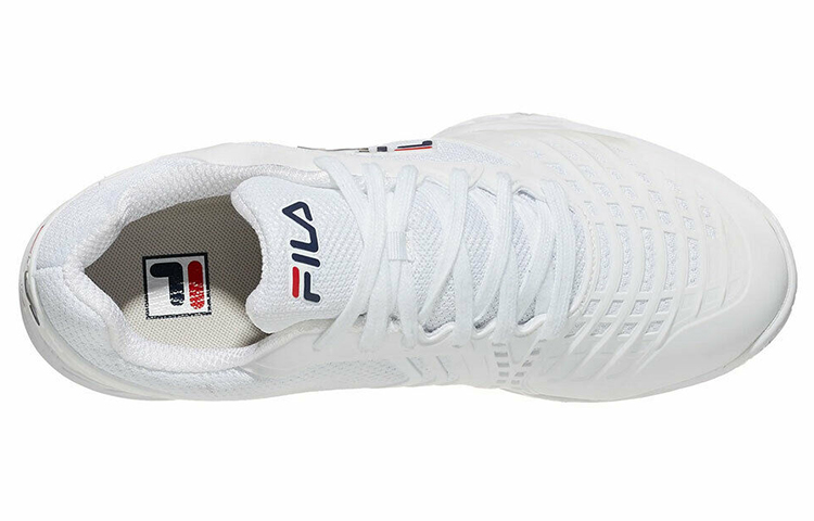 Shop FILA Axilus 2 Energized 白蓝色 运动鞋 1TM00615_147
