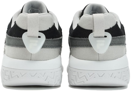 斐乐Barricade篮球鞋 白灰黑色 T12M333201FVA Shop 斐乐Barricade篮球鞋 白灰黑色 T12M333201FVA