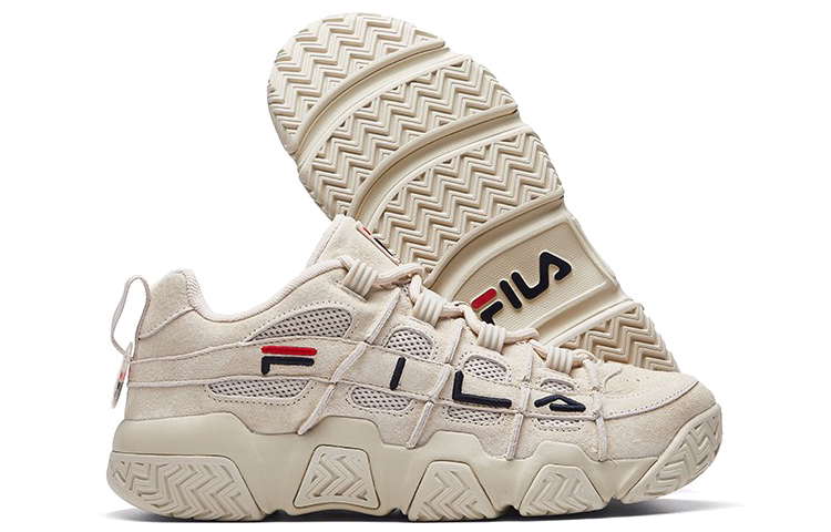Shop FILA Barricade Low 经典款燕麦配色运动鞋 F12M031228FOM