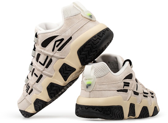 FILA Barricade Low Kelabu/Hitam T12M031201FBD Lookbook FILA Barricade Low Kelabu/Hitam T12M031201FBD