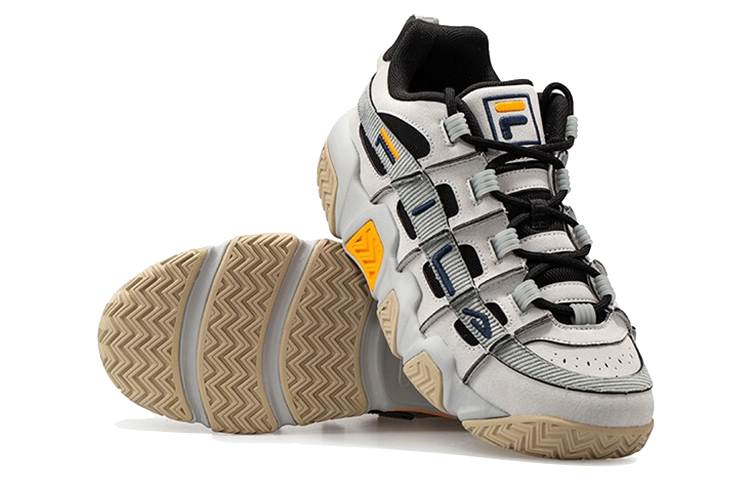 Shop Fila Fusion 斐樂潮流 Barricade 復古籃球鞋 深灰色