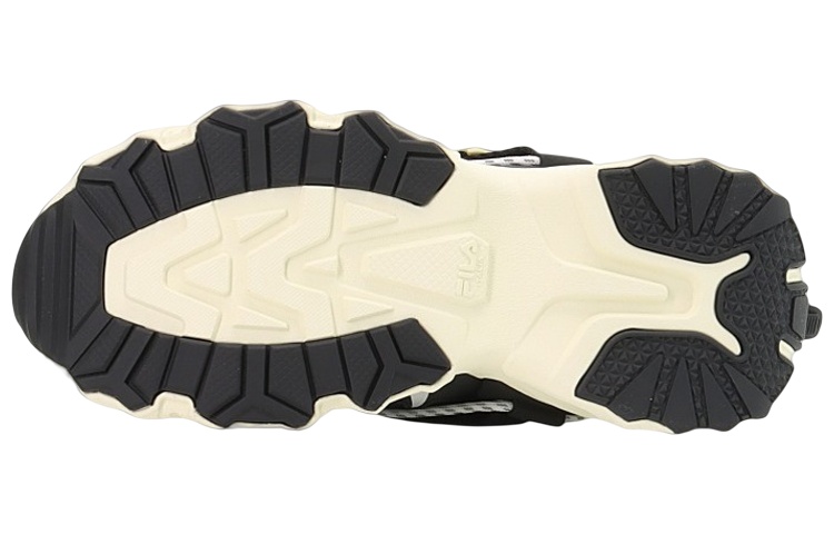 Shop 斐乐 Beast XT 运动鞋 '黑白' 配色 F12M231123FBK