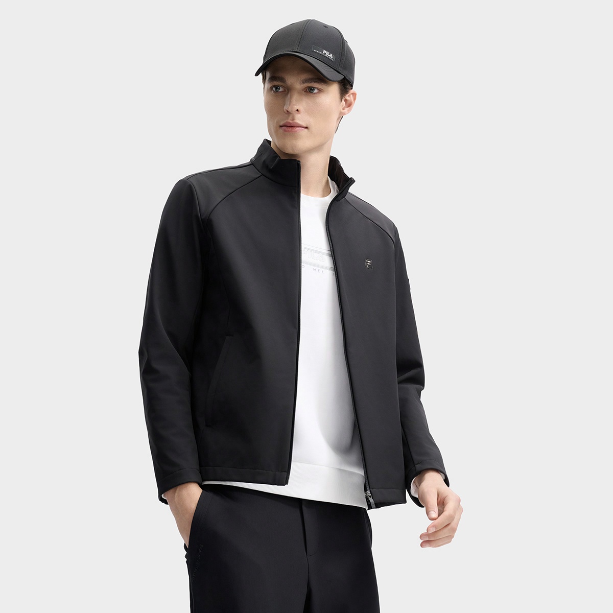 Shop FILA 黑色休閒白絨外套立領款 F11M513701FBK