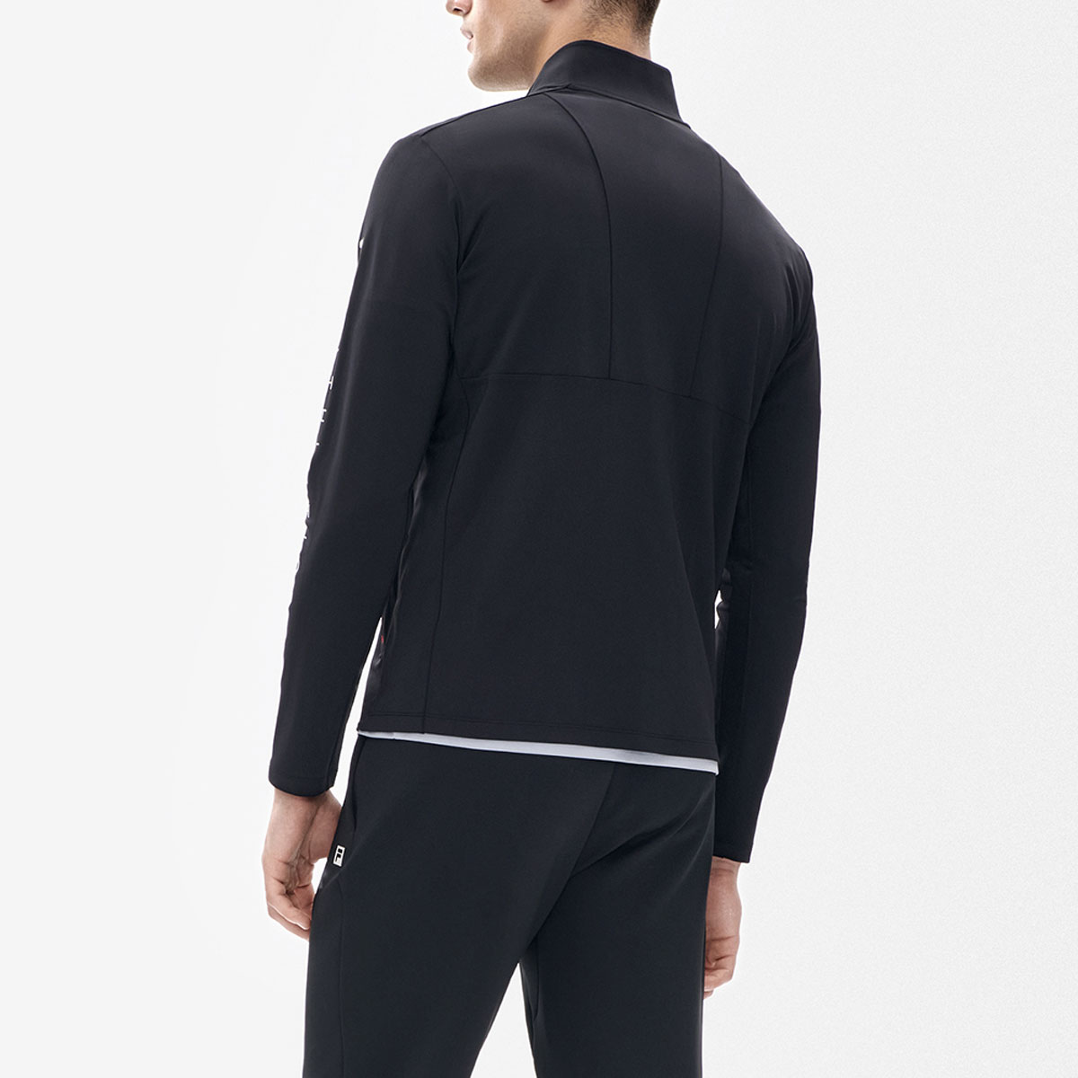 Purchase FILA Jaket Track Rajut Hitam dengan Cetakan Logo A11M331501A-BK