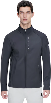 FILA 黑色修身运动夹克 搭配简约logo设计 A11M321504F-BK Sizing FILA 黑色修身运动夹克 搭配简约logo设计 A11M321504F-BK