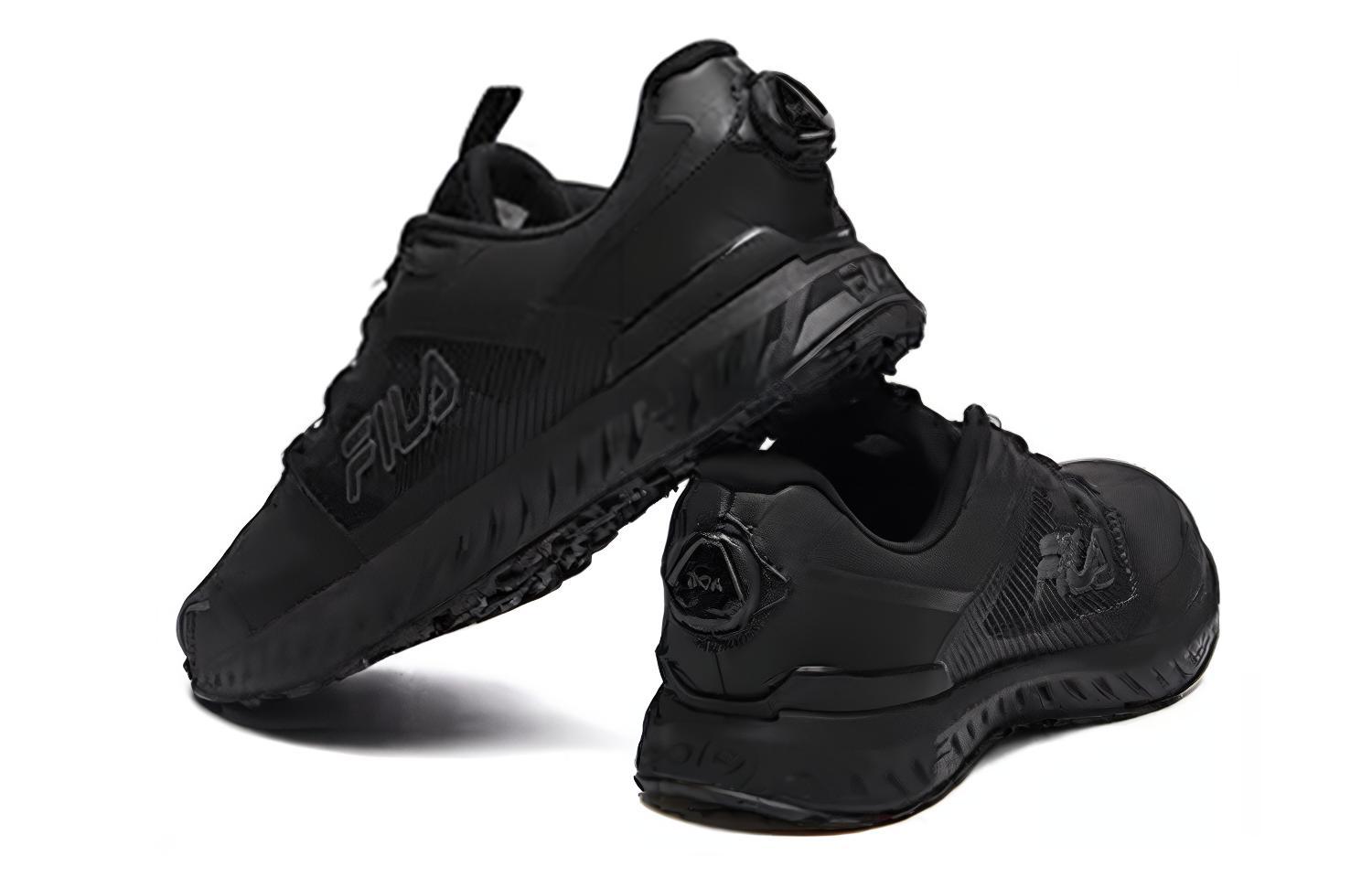 Shop FILA斐樂 BOA鎖扣網面 低筒 跑步鞋 男款 黑色