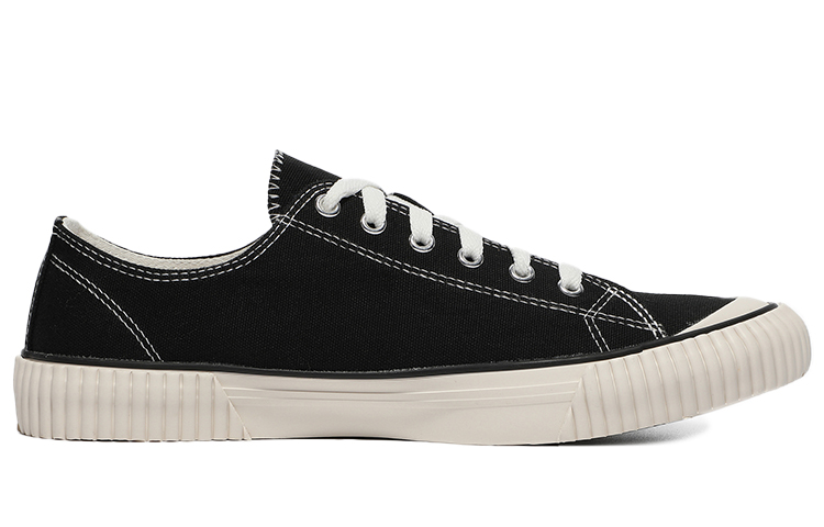Order FILA Bumper Low Sneakers Black 1XM01550D_978