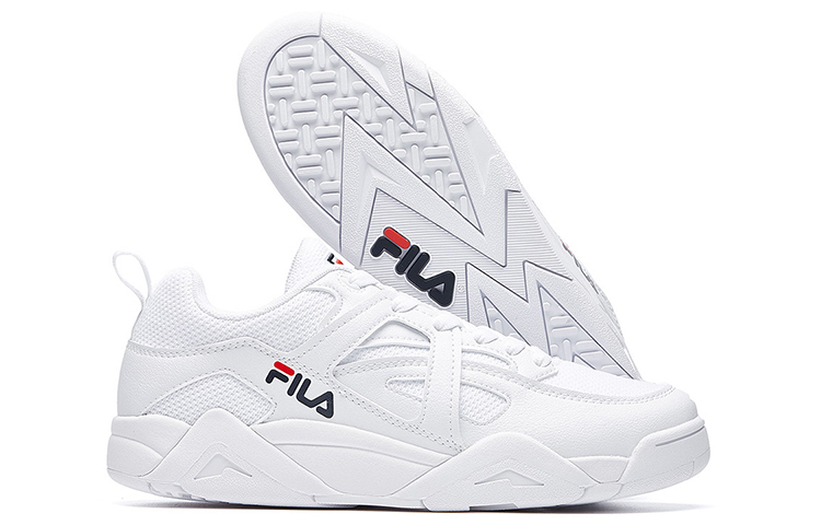 Shop FILA Cage Knit Low Sneaker Wit Lage Sneakers F12M021214FWT