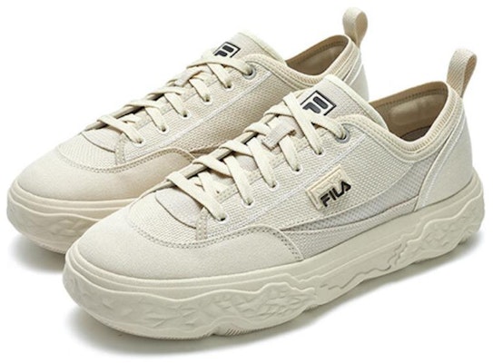 FILA Kanvas Low 'Kenyamanan Coklat' F12M432305FAG Lookbook FILA Kanvas Low 'Kenyamanan Coklat' F12M432305FAG