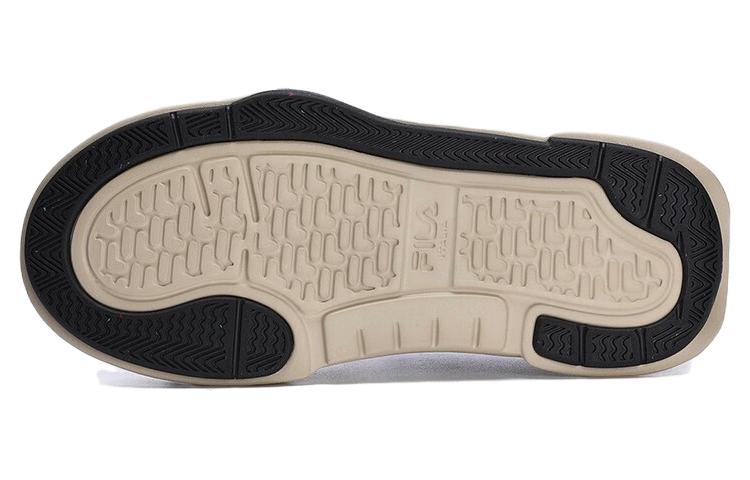 Shop FILA帆布低帮防滑耐磨鞋‘蓝绿色橙色’ F12M322301FMR