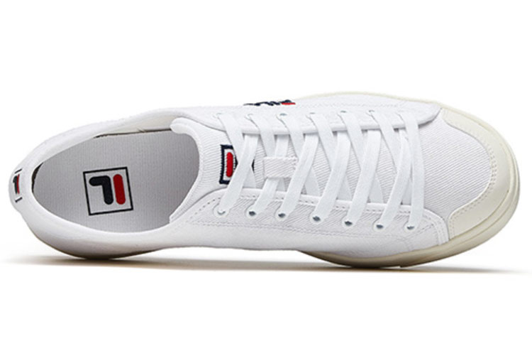 Shop Fila 斐樂 板鞋 白