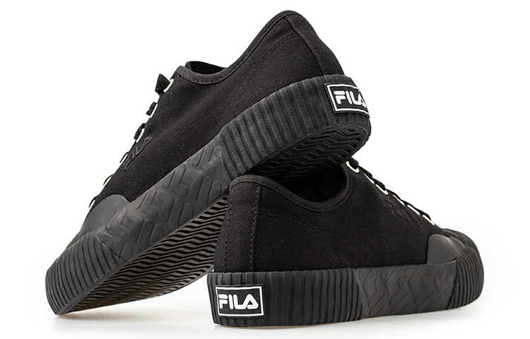 Shop Scarpe FILA Carve Biscuit Nero T12M034402FBK