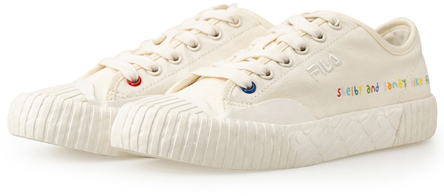FILA Carve Kasut Sneakers Putih T12M034402FBB Lookbook FILA Carve Kasut Sneakers Putih T12M034402FBB