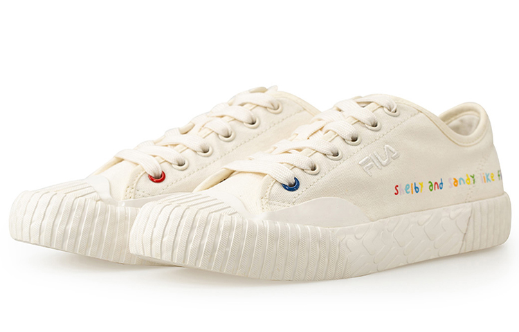 Lookbook Sneakers FILA Carve Bianche T12M034402FBB