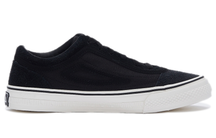 Order FILA Classic Boarder OG ''Nero'' 1XM01011_021