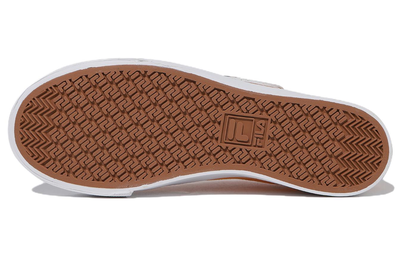 Shop FILA斐樂 Classic Kicks B v3 防滑耐磨 低幫 板鞋 男女同款 黃白 韓版