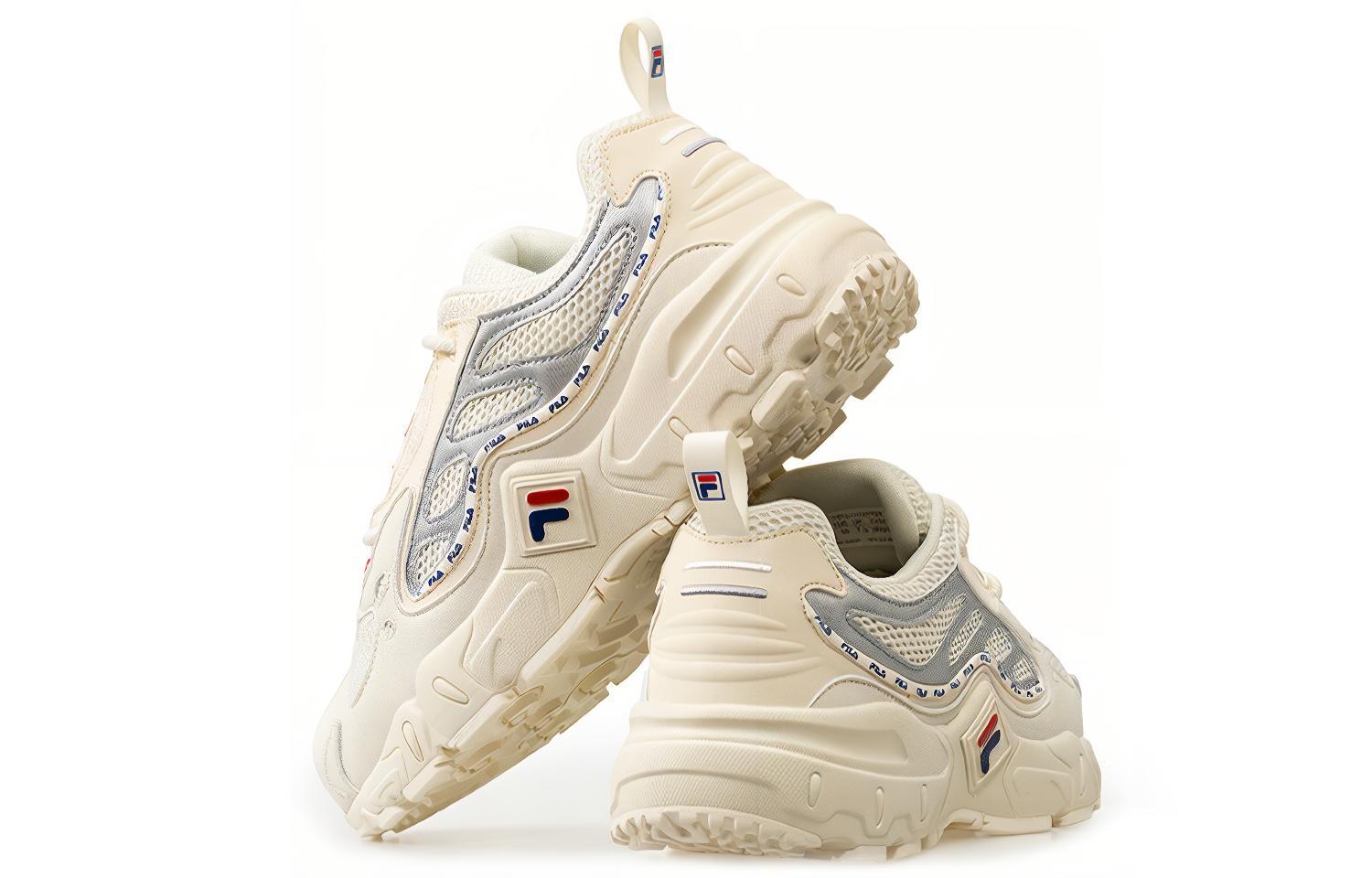 Lookbook FILA Kasut Sukan Klasik Putih/Kelabu T12M031104FSW