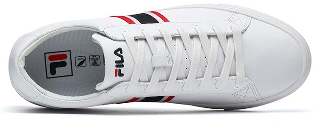 Sneakers FILA Low-Top Putih/Biru F12M144314FWN Lookbook Sneakers FILA Low-Top Putih/Biru F12M144314FWN