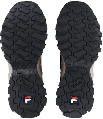 FILA Cross Training VNTG Chunky Sneakers Bruin/Zwart 1JM00796_073 Shop FILA Cross Training VNTG Chunky Sneakers Bruin/Zwart 1JM00796_073