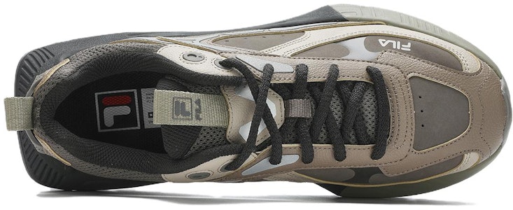 FILA Disruptor Low 'Coklat Falcon/Kelabu Gunung' F12M411103FFA Lookbook FILA Disruptor Low 'Coklat Falcon/Kelabu Gunung' F12M411103FFA