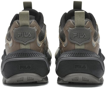FILA Disruptor Low 'Coklat Falcon/Kelabu Gunung' F12M411103FFA Shop FILA Disruptor Low 'Coklat Falcon/Kelabu Gunung' F12M411103FFA