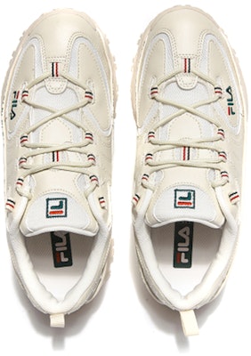 휠라 디스럽터 로우 '크림' (or 휠라 디스럽터 로우 '크림색') 1JM00797_142 Lookbook 휠라 디스럽터 로우 '크림' (or 휠라 디스럽터 로우 '크림색') 1JM00797_142