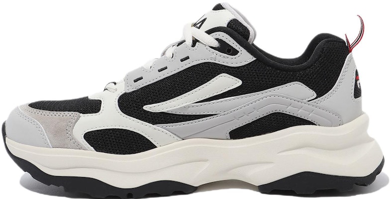 FILA Disruptor Low 'Putih' 1RM02258F_014 Buy FILA Disruptor Low 'Putih' 1RM02258F_014