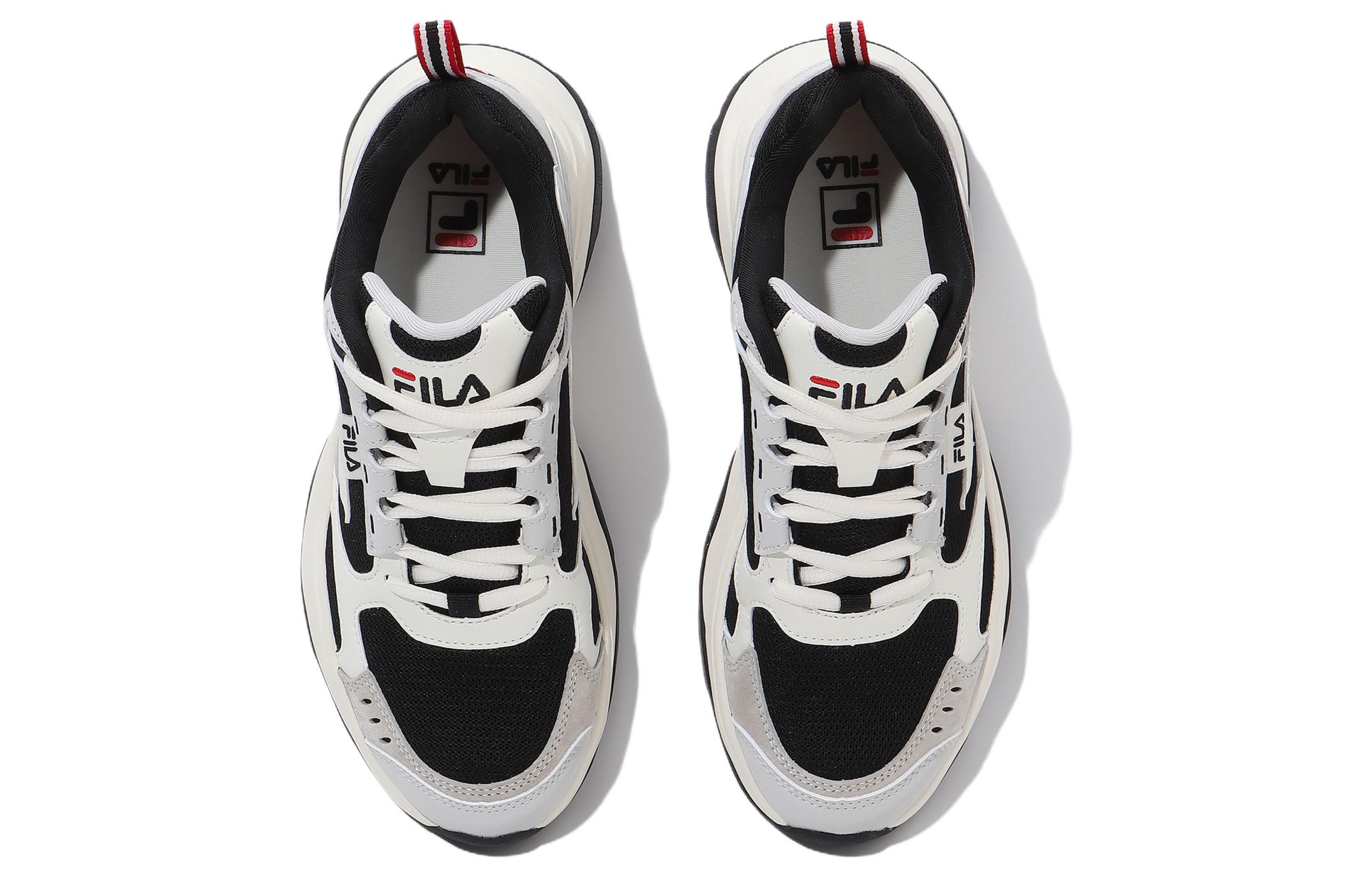 Shop FILA Disruptor Low 'Putih' 1RM02258F_014
