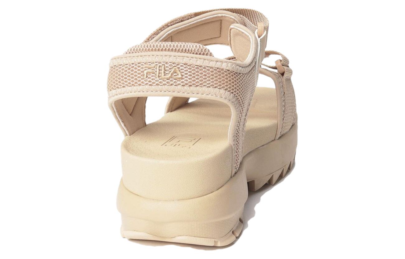 Shop FILA斐樂 Disruptor 沙灘涼鞋 男女同款 黃色