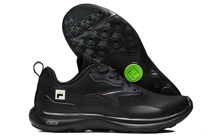 Shop Fila 斐樂 場上跑步鞋 黑色