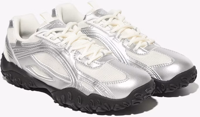 FILA Eschaepé Silvermoon Abu-Abu/Putih/Putih 11001XM02348H063 Order FILA Eschaepé Silvermoon Abu-Abu/Putih/Putih 11001XM02348H063