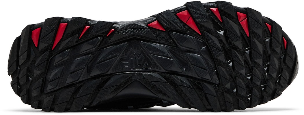 FILA斐樂 防滑耐磨 低筒 跑步鞋 男款 黑 Shop FILA斐樂 防滑耐磨 低筒 跑步鞋 男款 黑