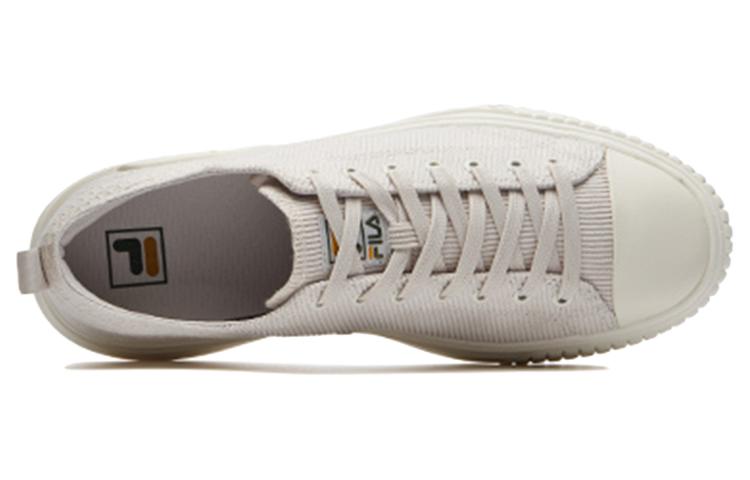 Shop FILA 法尚宫廷低帮 '米色' F12M134343FWS