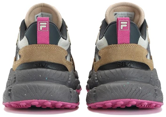 FILA斐樂 Fern 蕨草鞋 防滑耐磨 低筒 爸爸鞋 男款 牡蠣灰 Lookbook FILA斐樂 Fern 蕨草鞋 防滑耐磨 低筒 爸爸鞋 男款 牡蠣灰