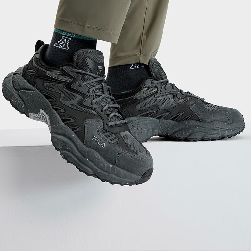 Cheap FILA斐樂 Fern 蕨草鞋 防滑耐磨 低筒 爸爸鞋 男款 灰黑