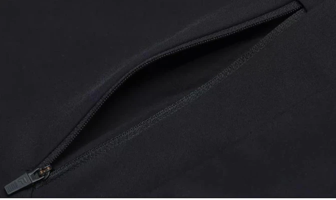 FILA Jaket Hooded Kasual Hitam Siri Outdoor Fitness. A11M441706F-BK Sizing FILA Jaket Hooded Kasual Hitam Siri Outdoor Fitness. A11M441706F-BK