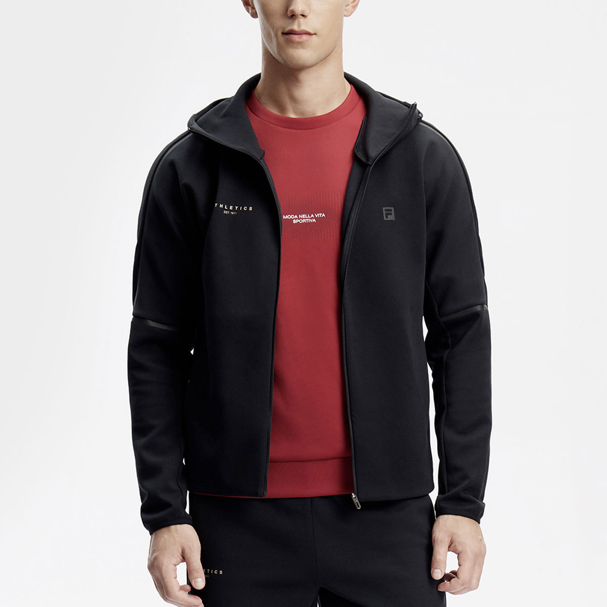 Shop FILA 健身純黑針織連帽外套 A11M411506F-BK