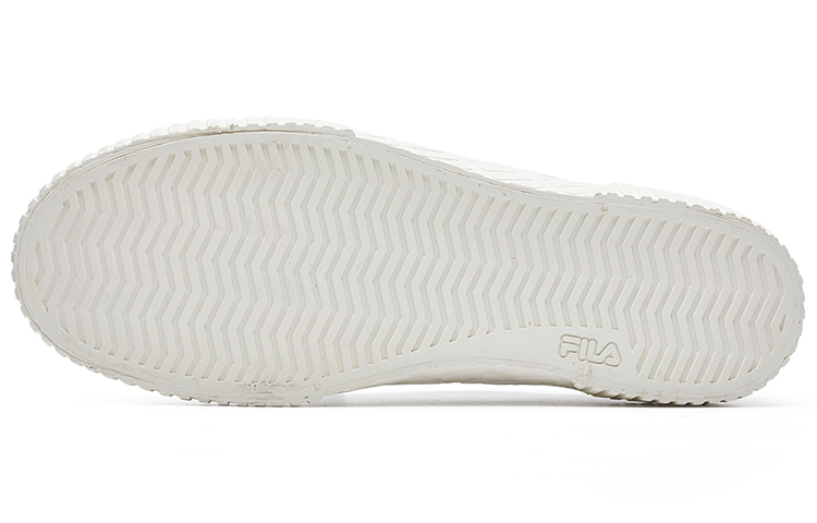 Shop FILA FMC Series Carve Lage Canvas Sneakers Crème-Wit F12M034415FSW