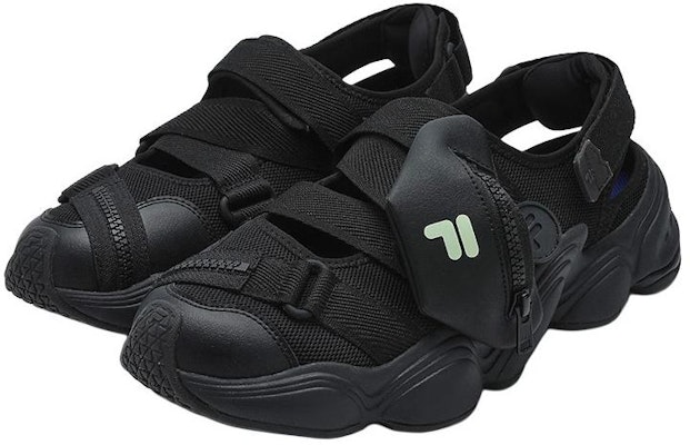 Sandal Pantai Hitam FILA FUSION T12M421404FBK Shop Sandal Pantai Hitam FILA FUSION T12M421404FBK