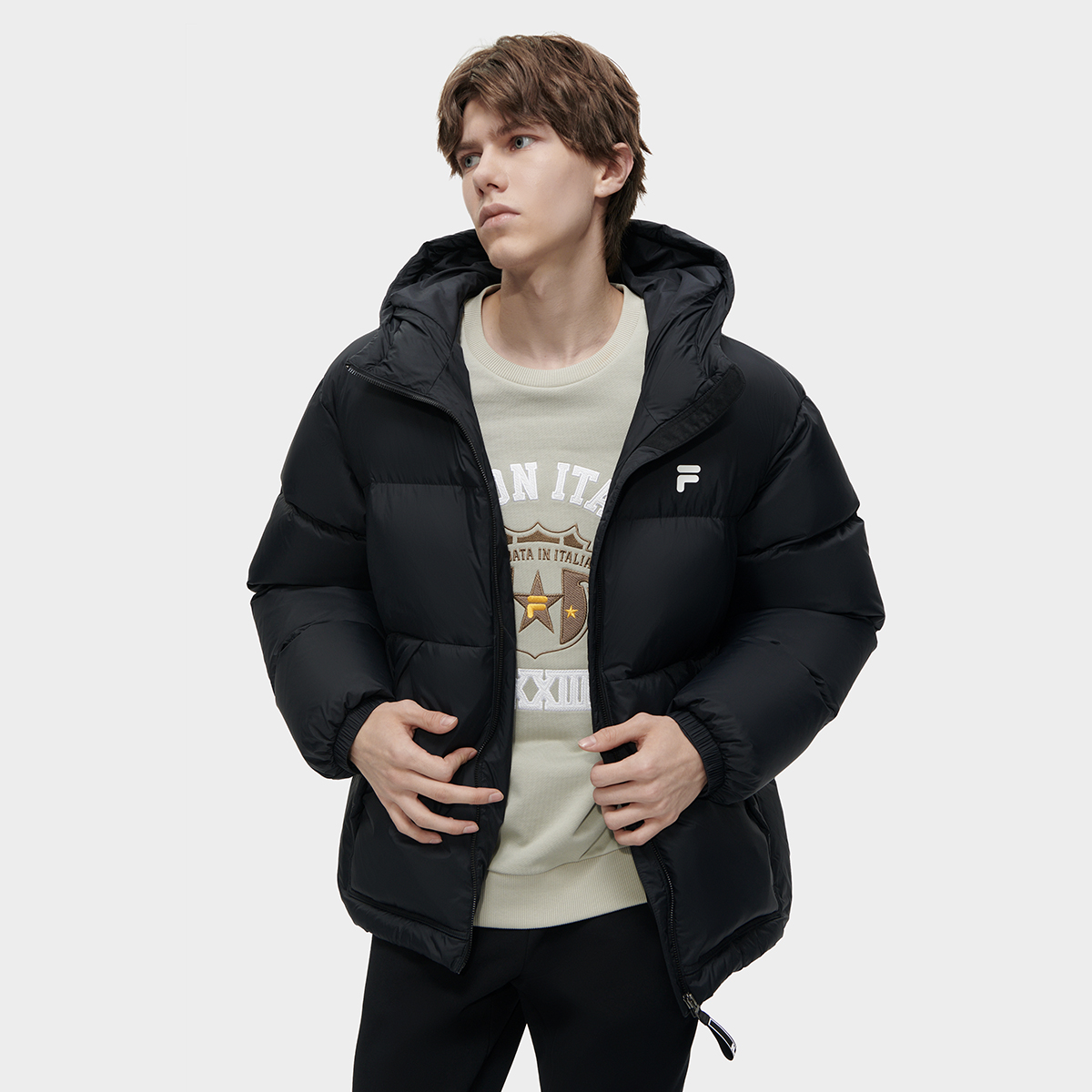 Details for FILA Fusion Jaket Hitam Down - Stylish, Hangat, Hoodie Fit Santai. T11M345909F-BK