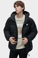 FILA Fusion Jaket Hitam Down - Stylish, Hangat, Hoodie Fit Santai. T11M345909F-BK Details for FILA Fusion Jaket Hitam Down - Stylish, Hangat, Hoodie Fit Santai. T11M345909F-BK