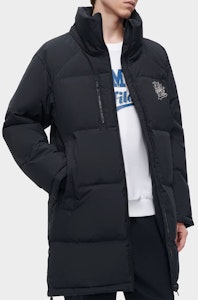 휠라 퓨전 블랙 후드 롱 다운 재킷 겨울 코트 패션 스타일. T11M342905F-BK Sizing 휠라 퓨전 블랙 후드 롱 다운 재킷 겨울 코트 패션 스타일. T11M342905F-BK